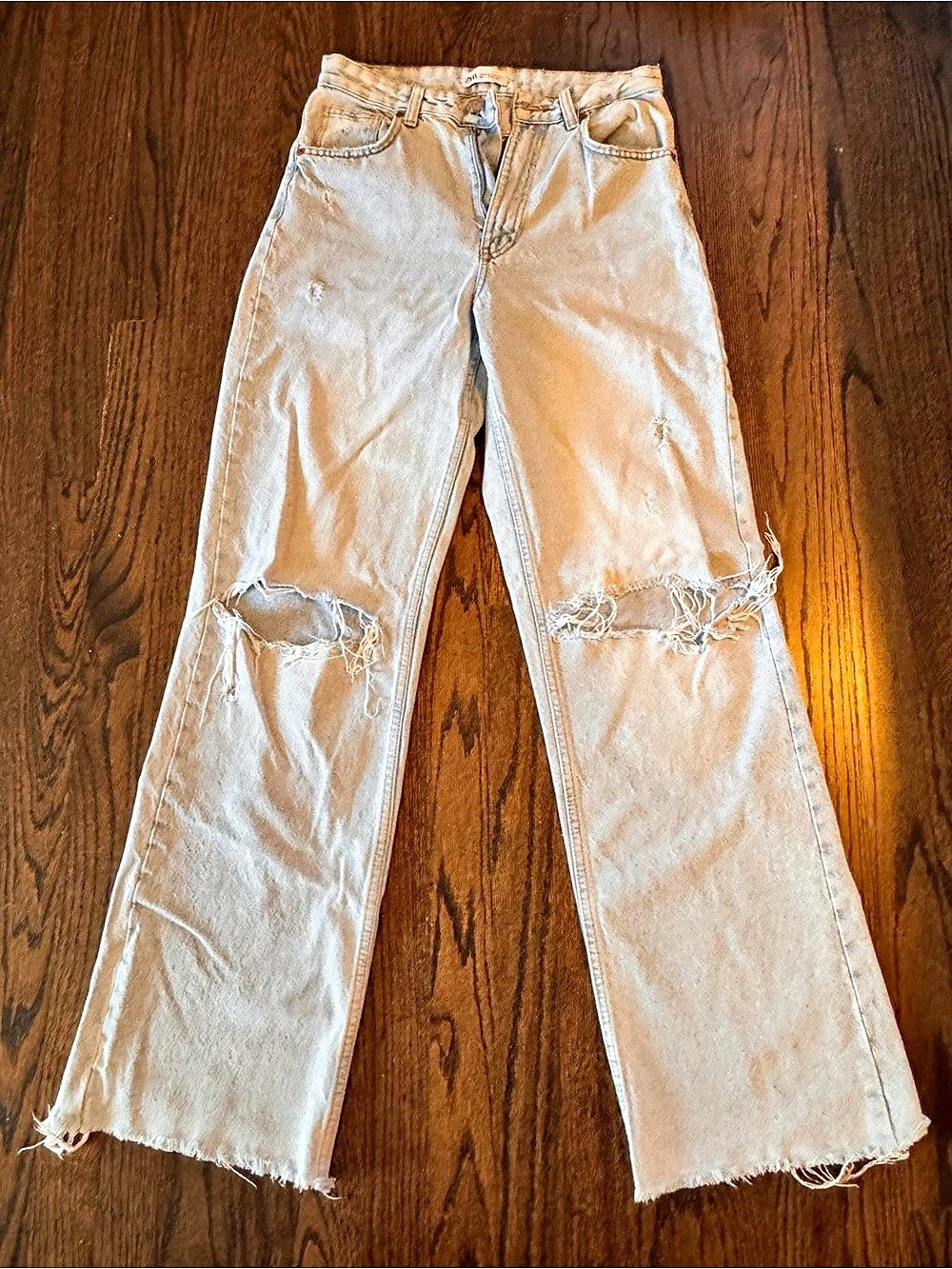 Zara Distressed Straight Leg Jeans in Blue Size Medium (6)